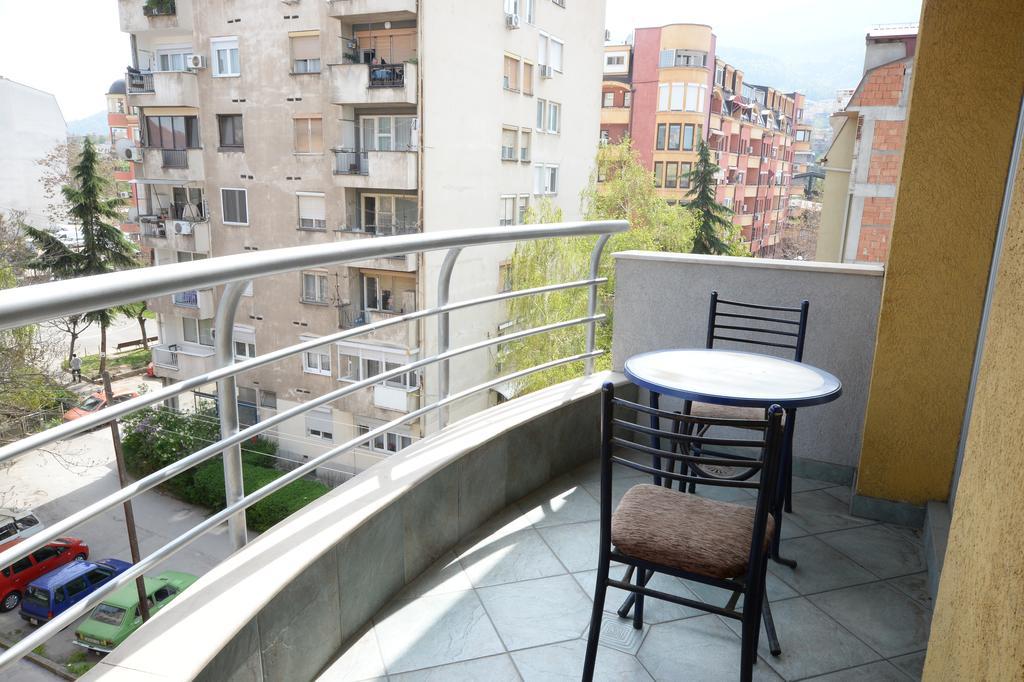 Exclusive Budget Apartments Skopje Exteriör bild